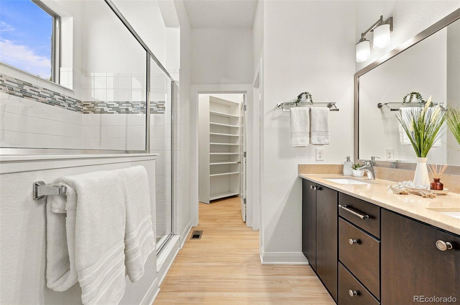MLS Image #19 for 6737  alan drive,denver, Colorado