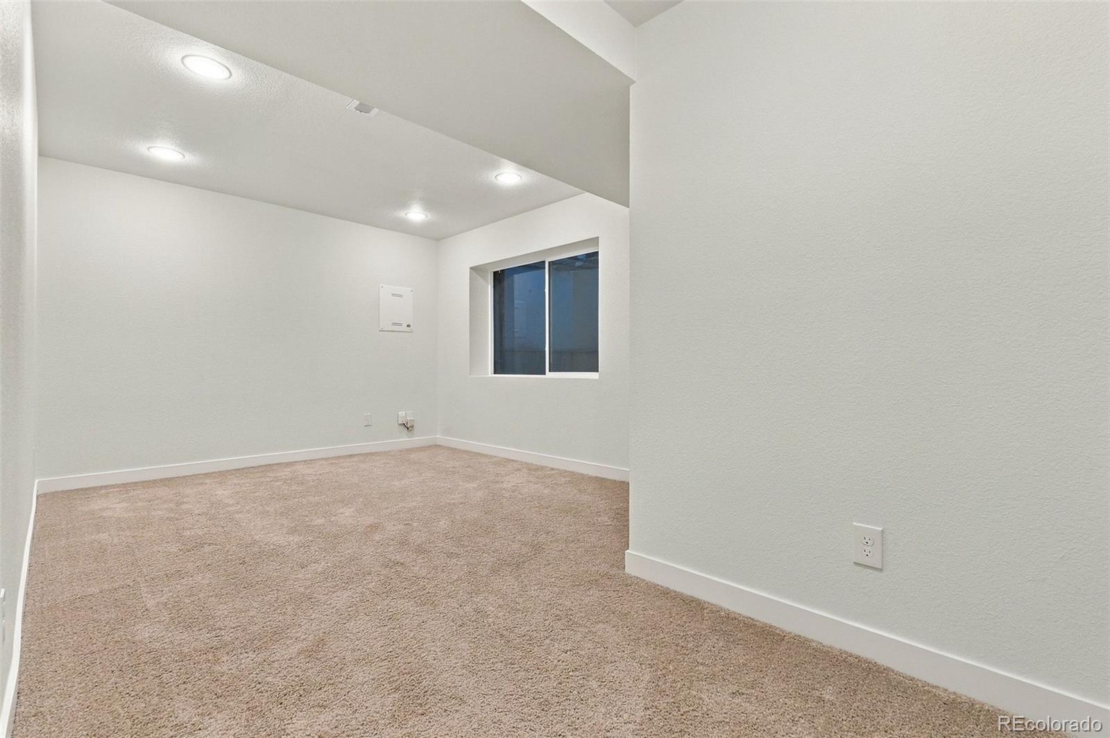 MLS Image #32 for 6737  alan drive,denver, Colorado