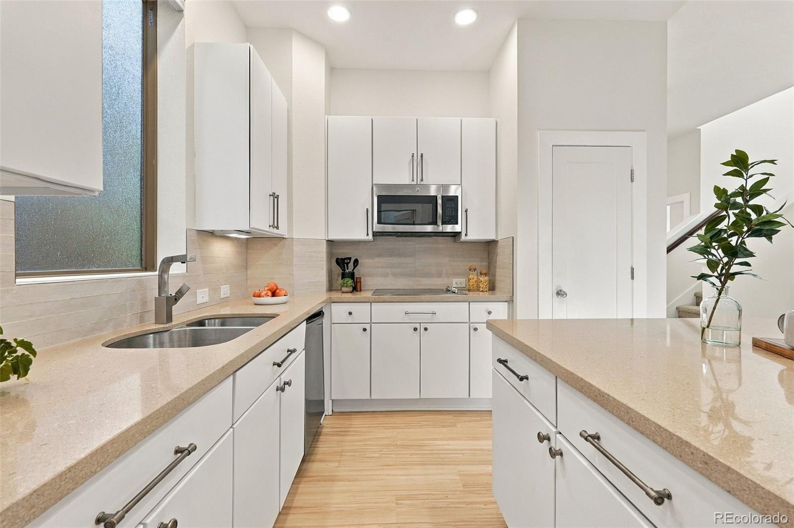 MLS Image #7 for 6737  alan drive,denver, Colorado