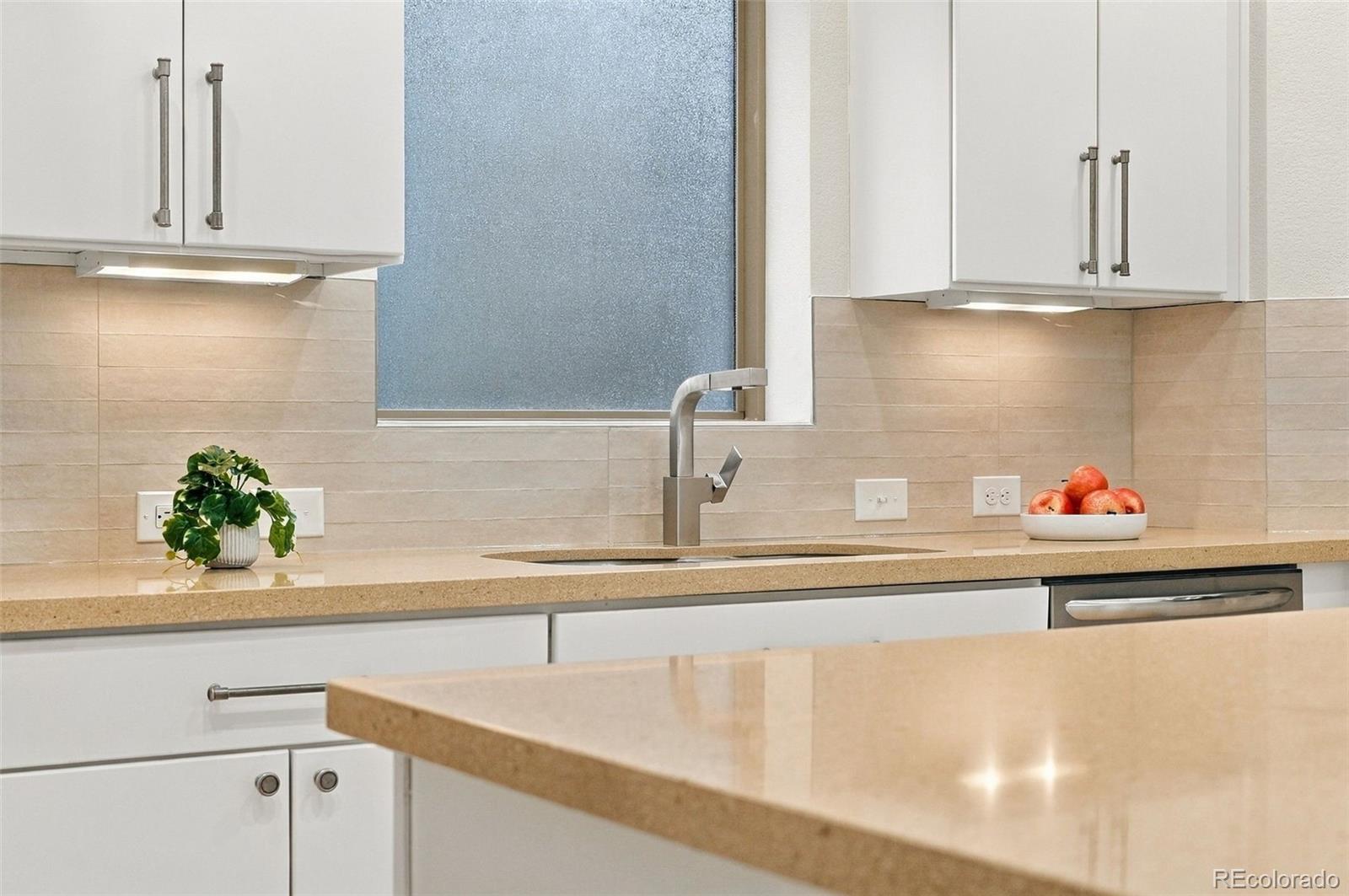 MLS Image #8 for 6737  alan drive,denver, Colorado