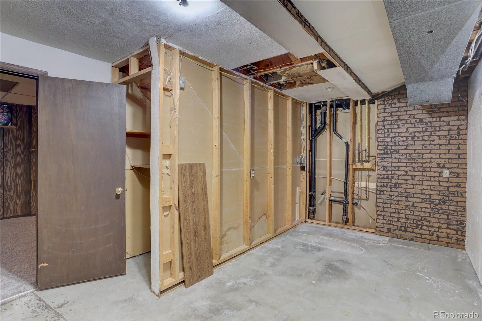 MLS Image #21 for 2558  balsam street,lakewood, Colorado
