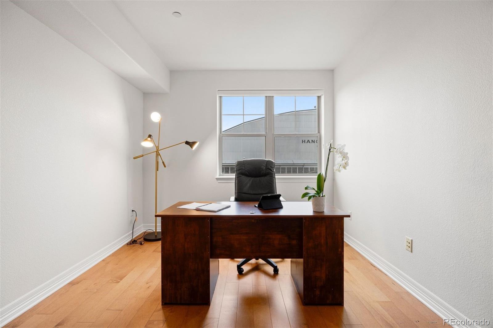 MLS Image #24 for 89 n rampart way,denver, Colorado