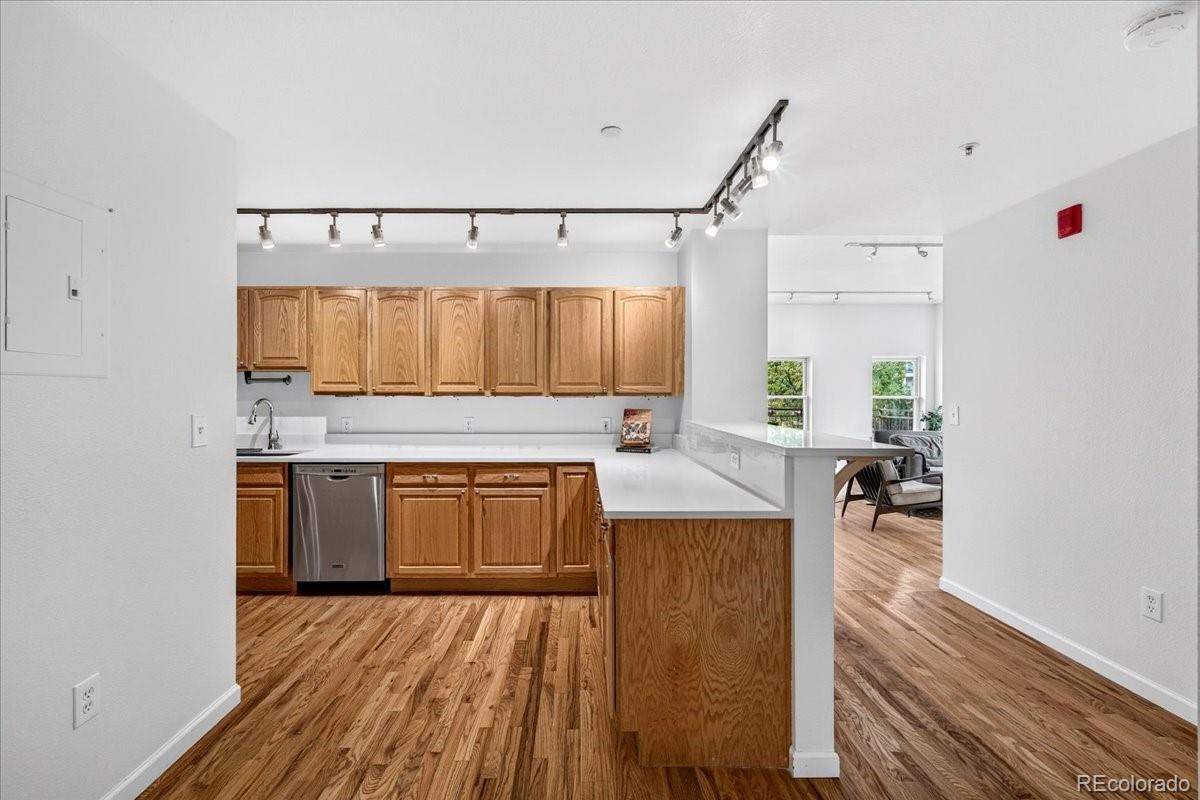 MLS Image #3 for 1780 n washington street 202,denver, Colorado