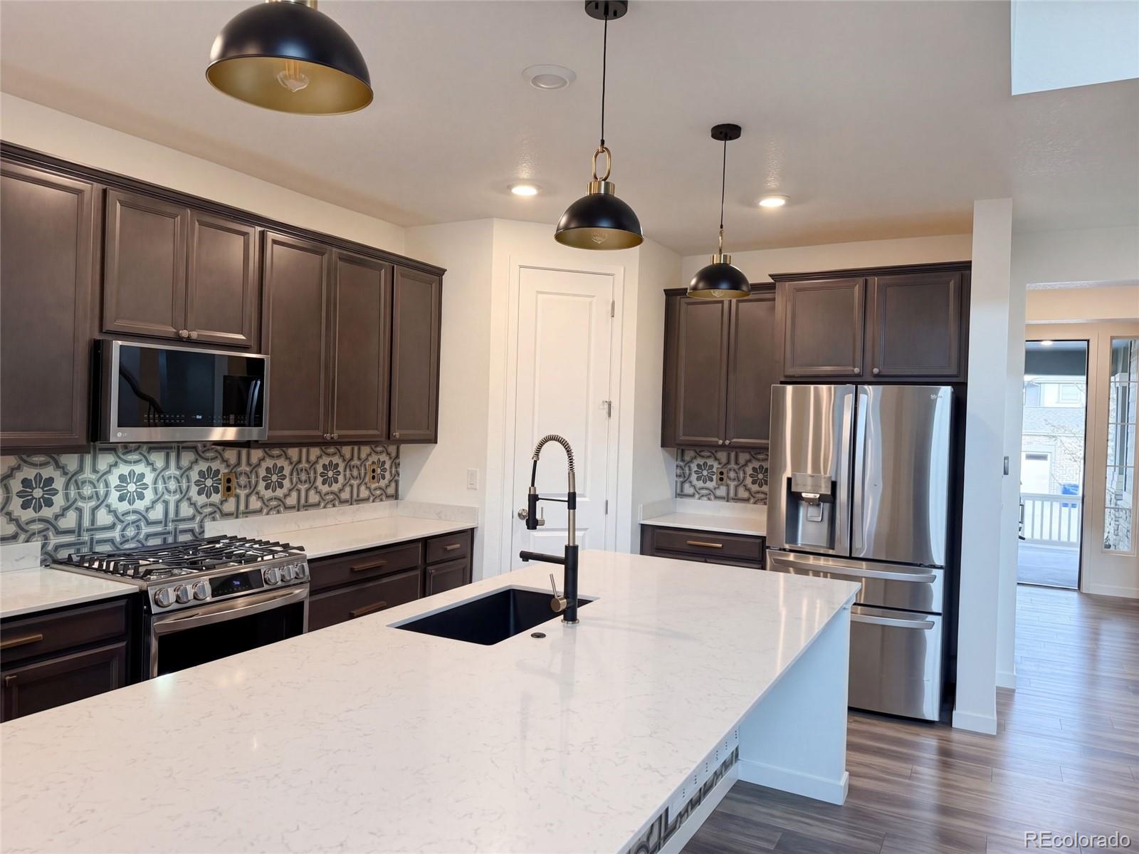 MLS Image #7 for 593  columbia street,johnstown, Colorado