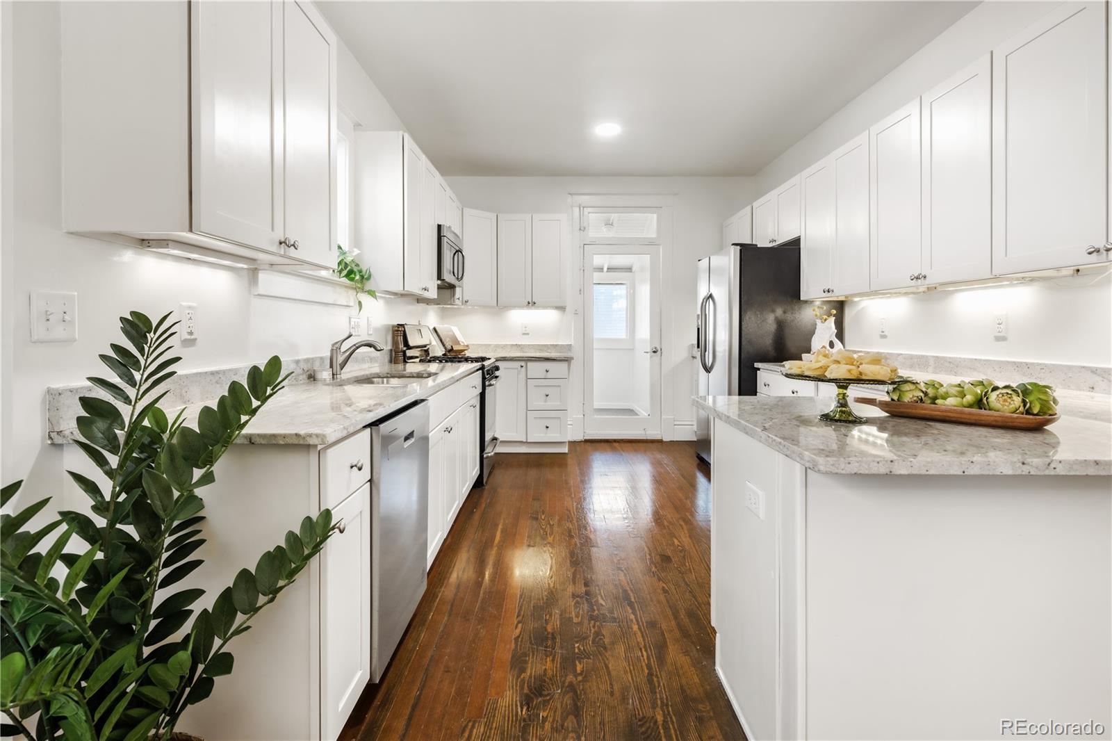 MLS Image #11 for 2504 n race street,denver, Colorado
