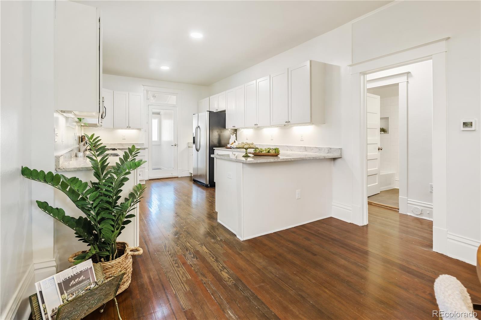 MLS Image #18 for 2500 n race street,denver, Colorado