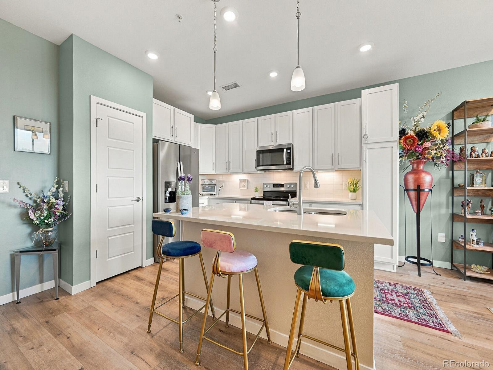 MLS Image #5 for 420 e fremont place,littleton, Colorado