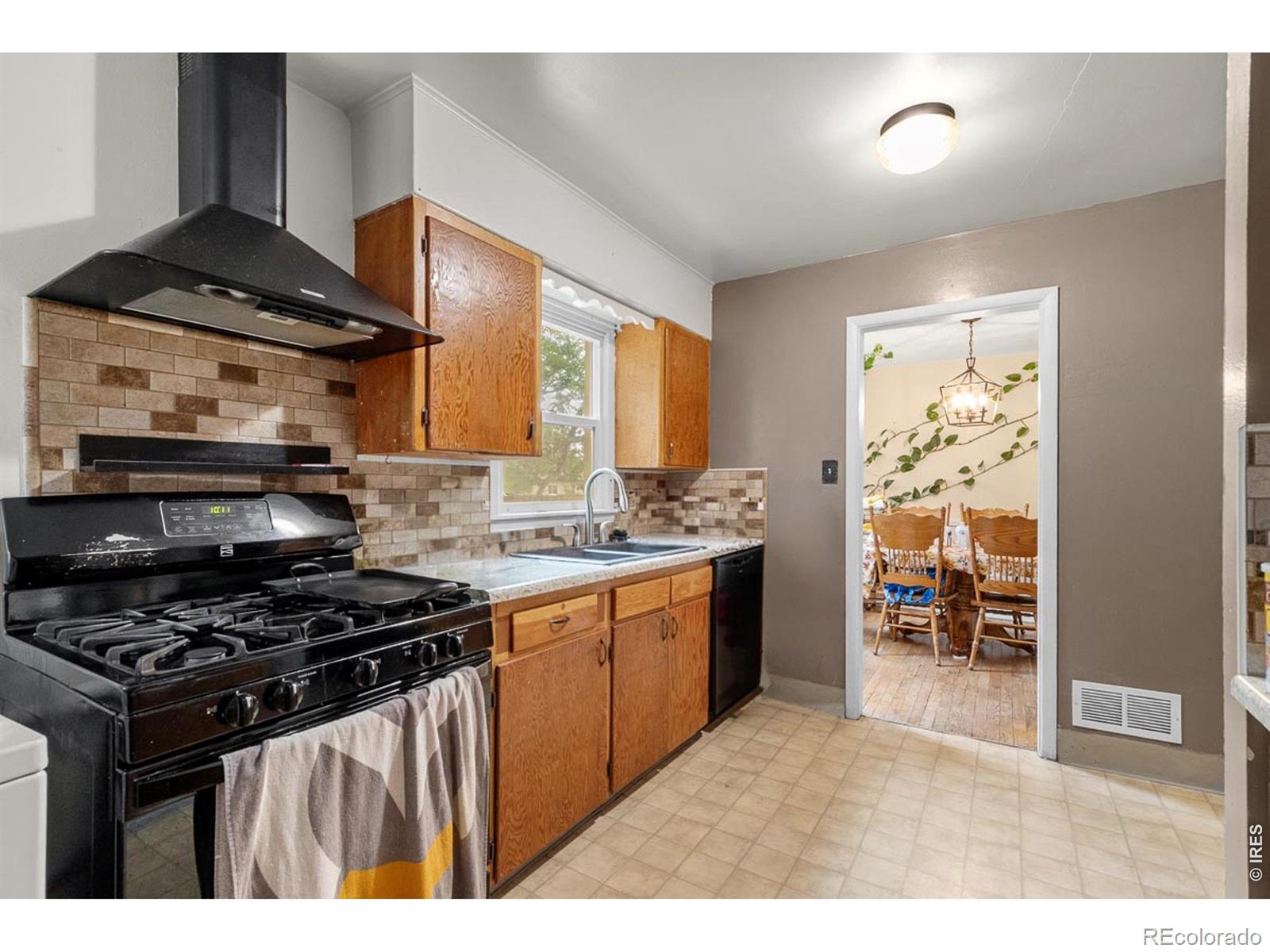 MLS Image #12 for 2424  14th ave ct,greeley, Colorado