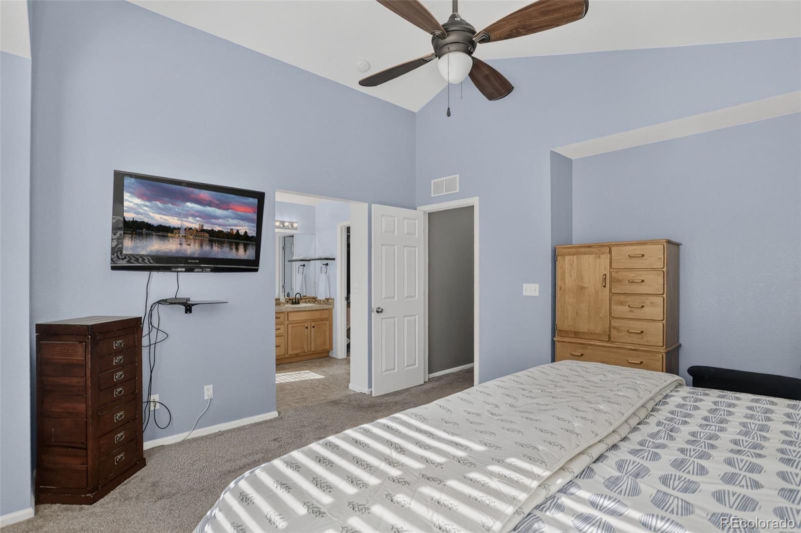 MLS Image #22 for 5575 s buchanan street,aurora, Colorado