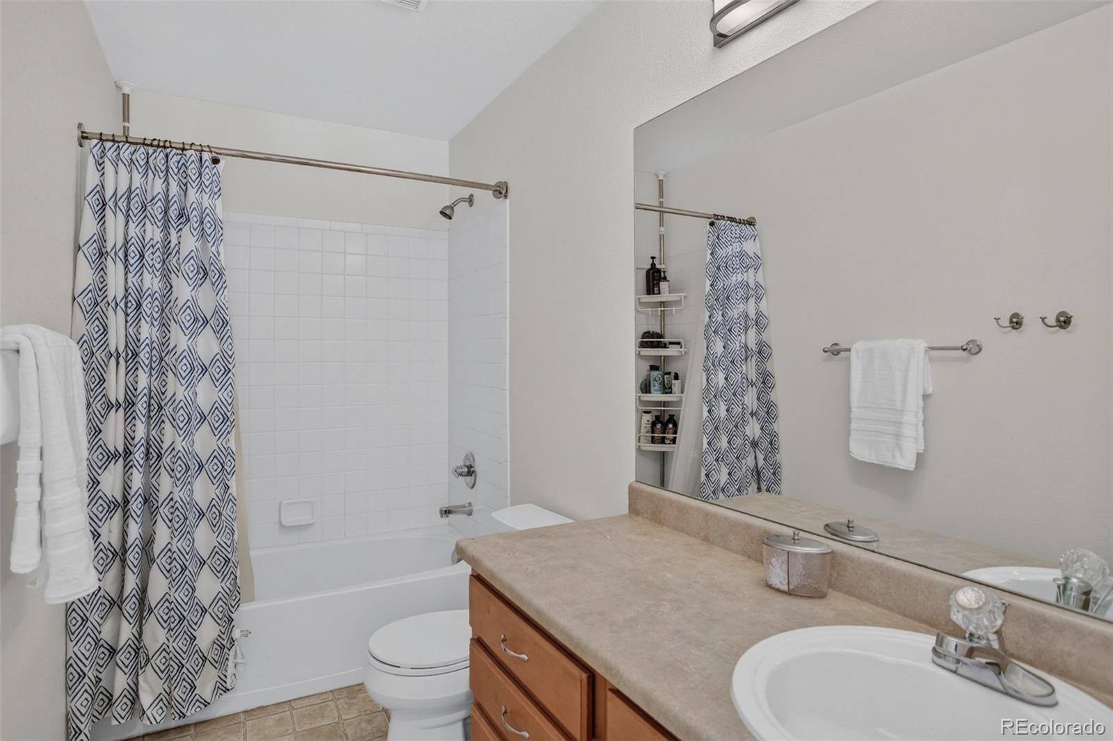 MLS Image #28 for 5575 s buchanan street,aurora, Colorado