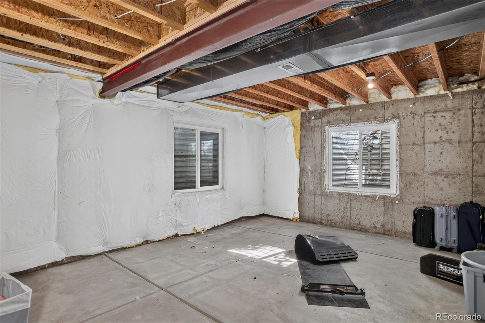 MLS Image #31 for 5575 s buchanan street,aurora, Colorado