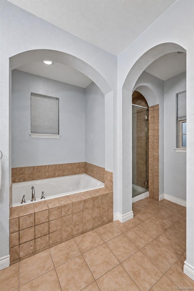MLS Image #14 for 9135 e 29th place,denver, Colorado