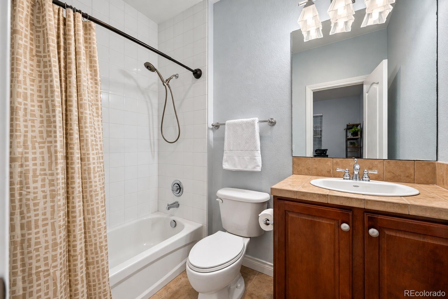 MLS Image #18 for 9135 e 29th place,denver, Colorado