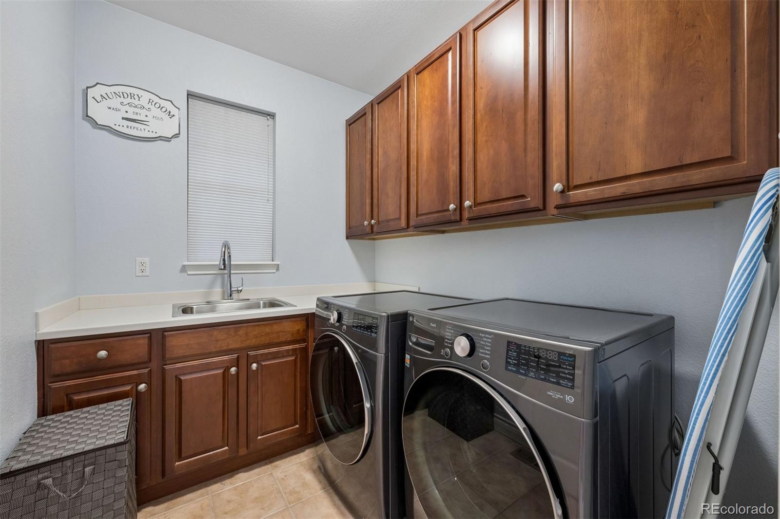 MLS Image #19 for 9135 e 29th place,denver, Colorado