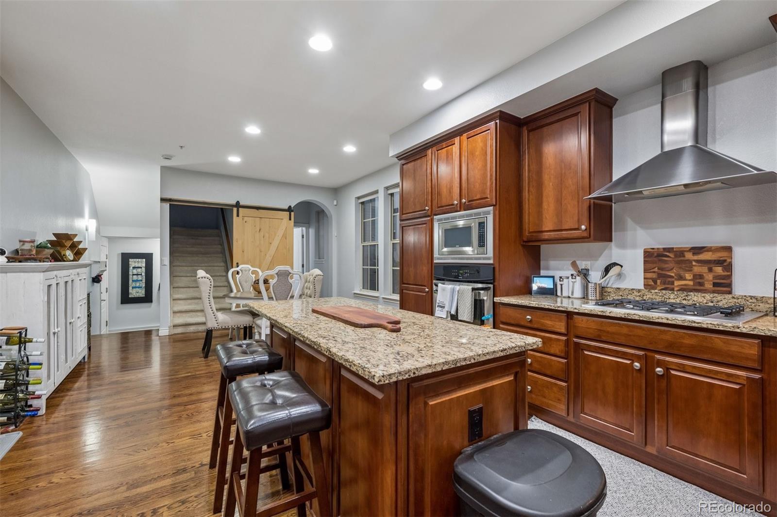 MLS Image #6 for 9135 e 29th place,denver, Colorado