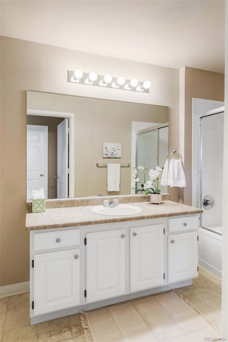 MLS Image #17 for 12812  ironstone way 104,parker, Colorado