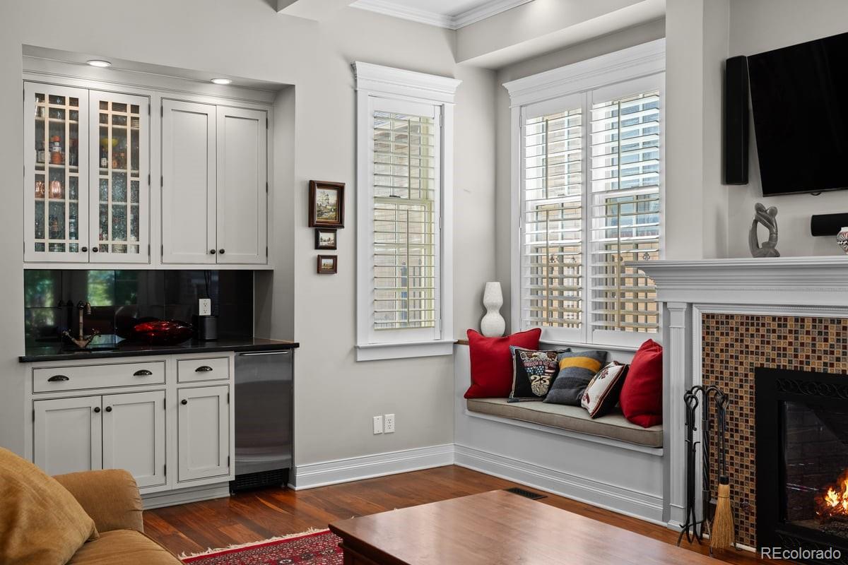 MLS Image #3 for 1811  bellaire street,denver, Colorado