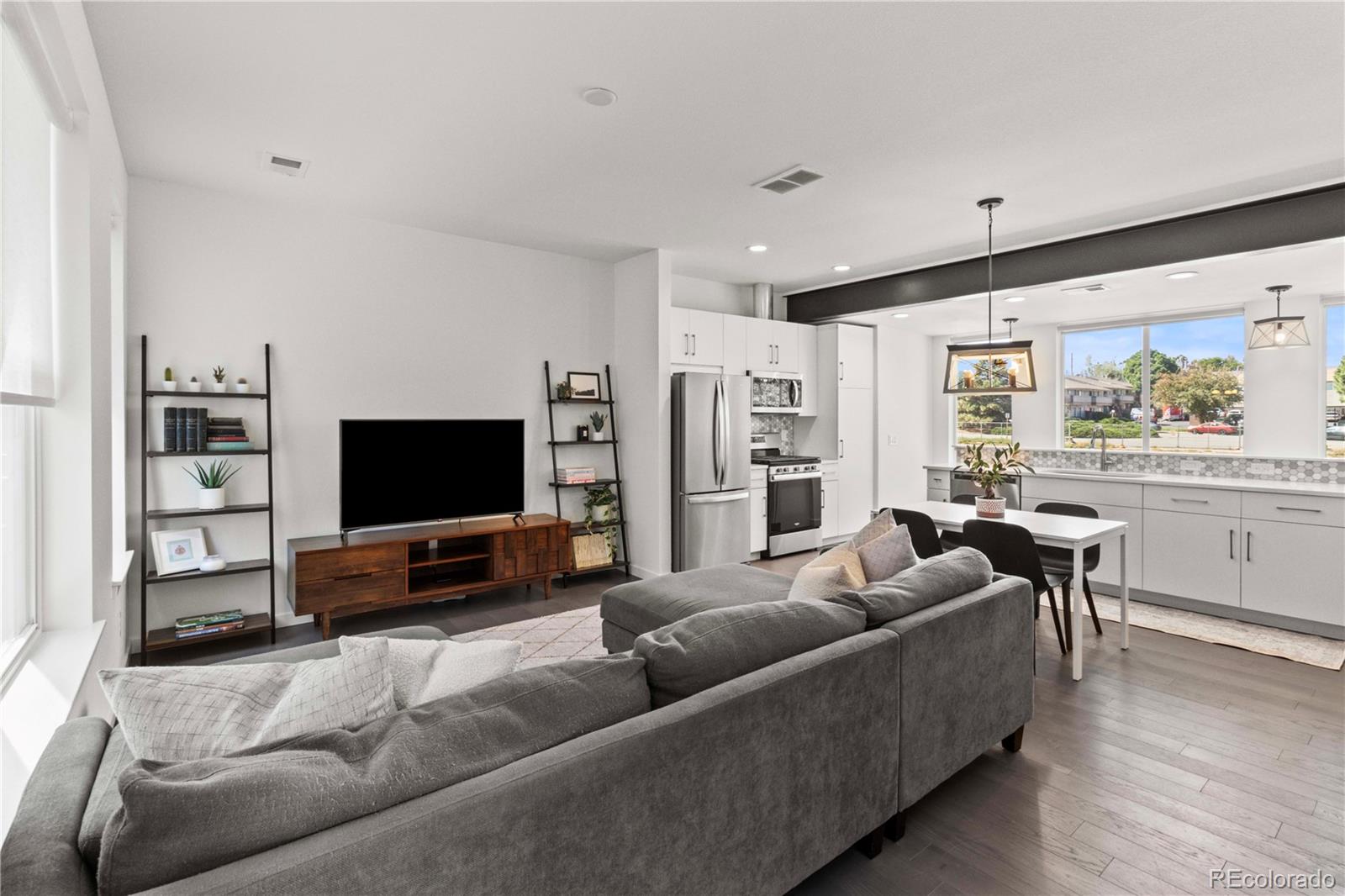 MLS Image #5 for 8711 e hampden avenue,denver, Colorado