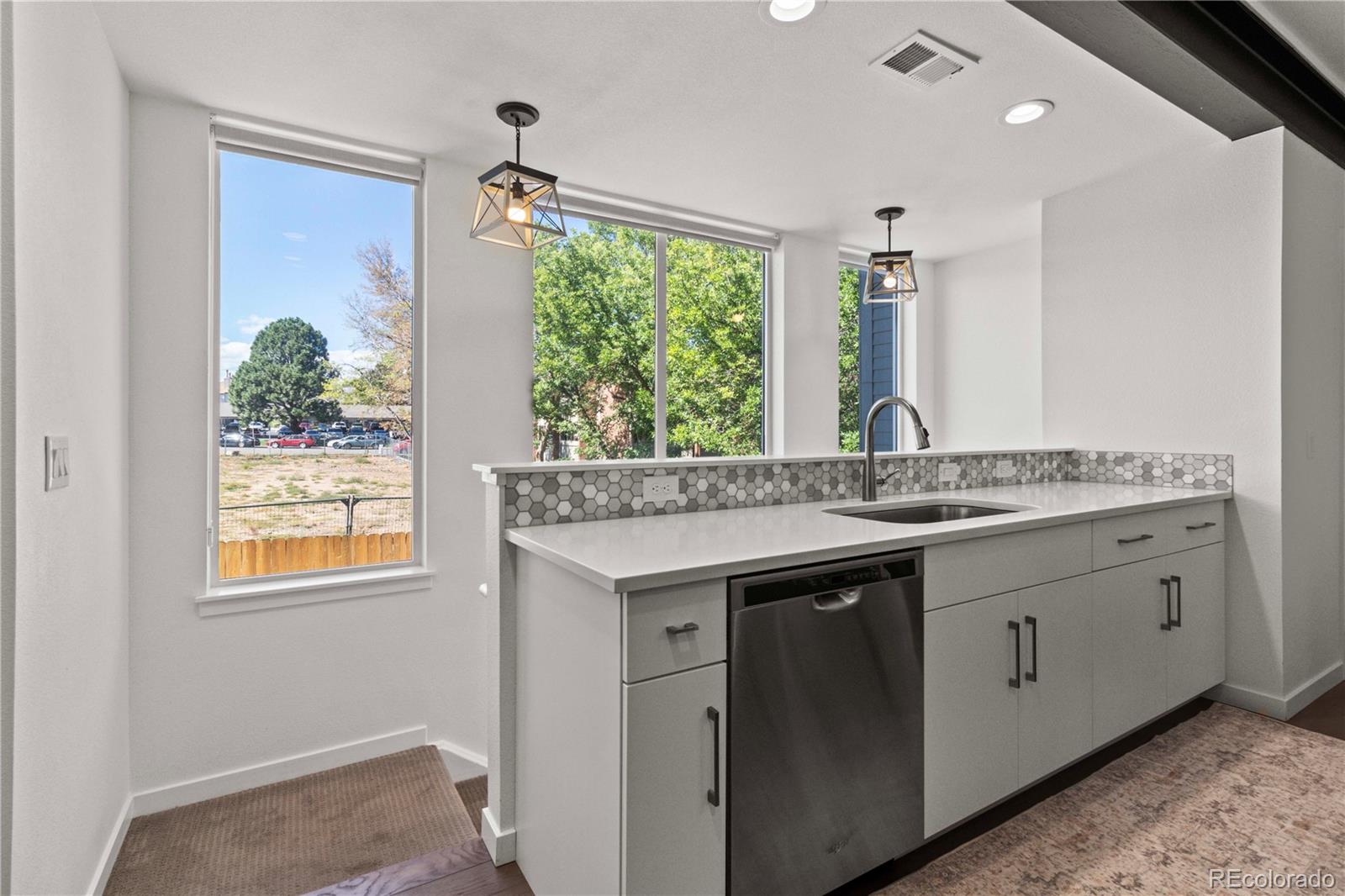 MLS Image #6 for 8711 e hampden avenue,denver, Colorado