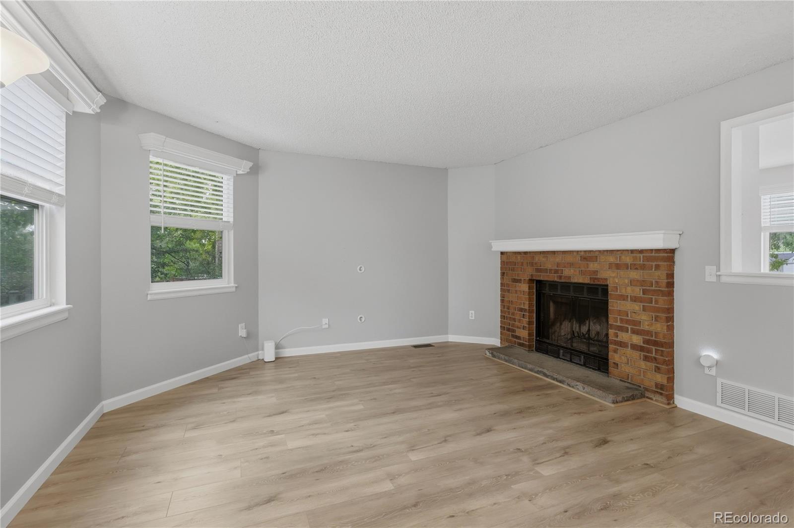 MLS Image #10 for 5016 s ventura street,aurora, Colorado