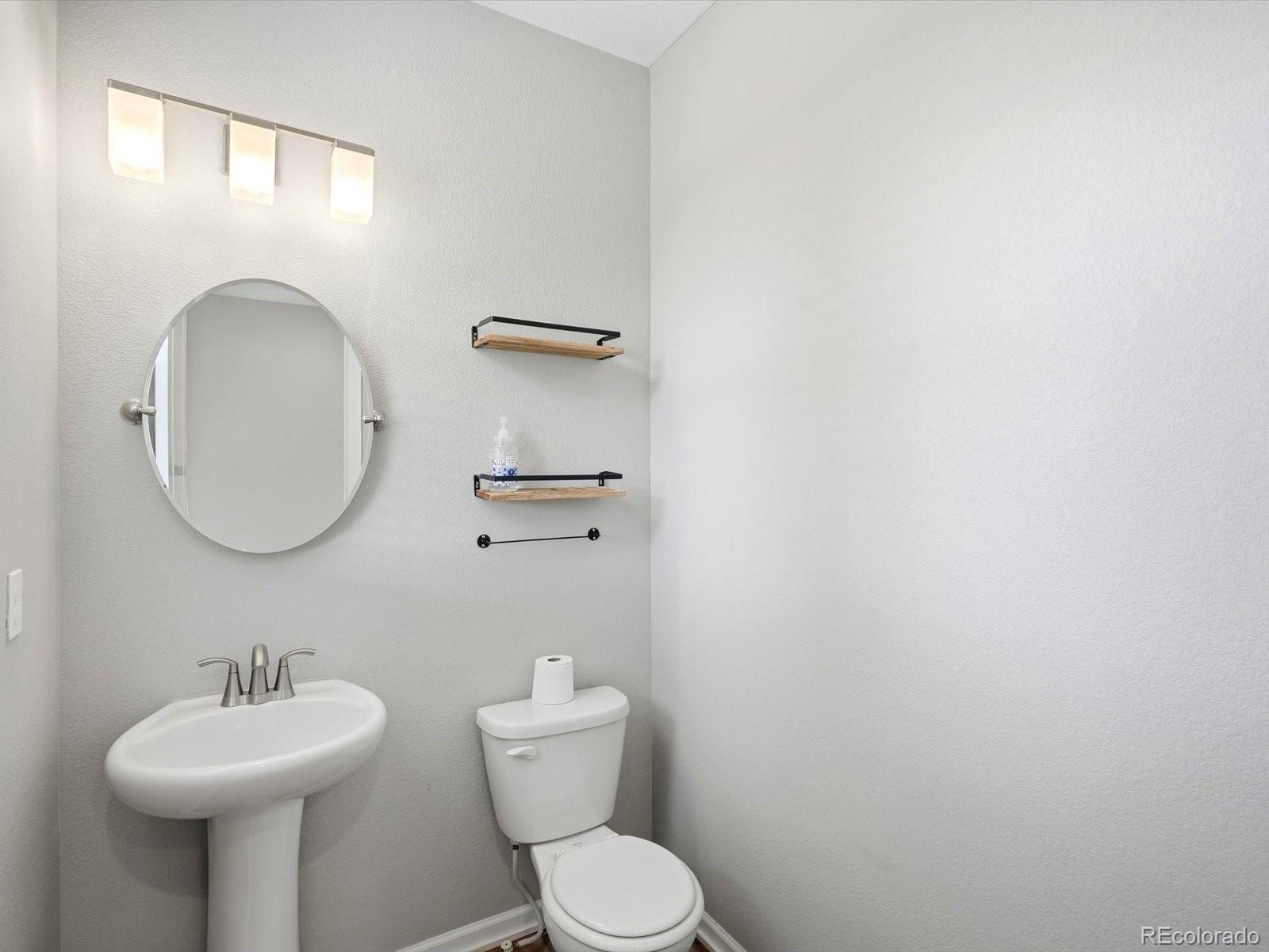 MLS Image #10 for 206 s kewaunee way,aurora, Colorado