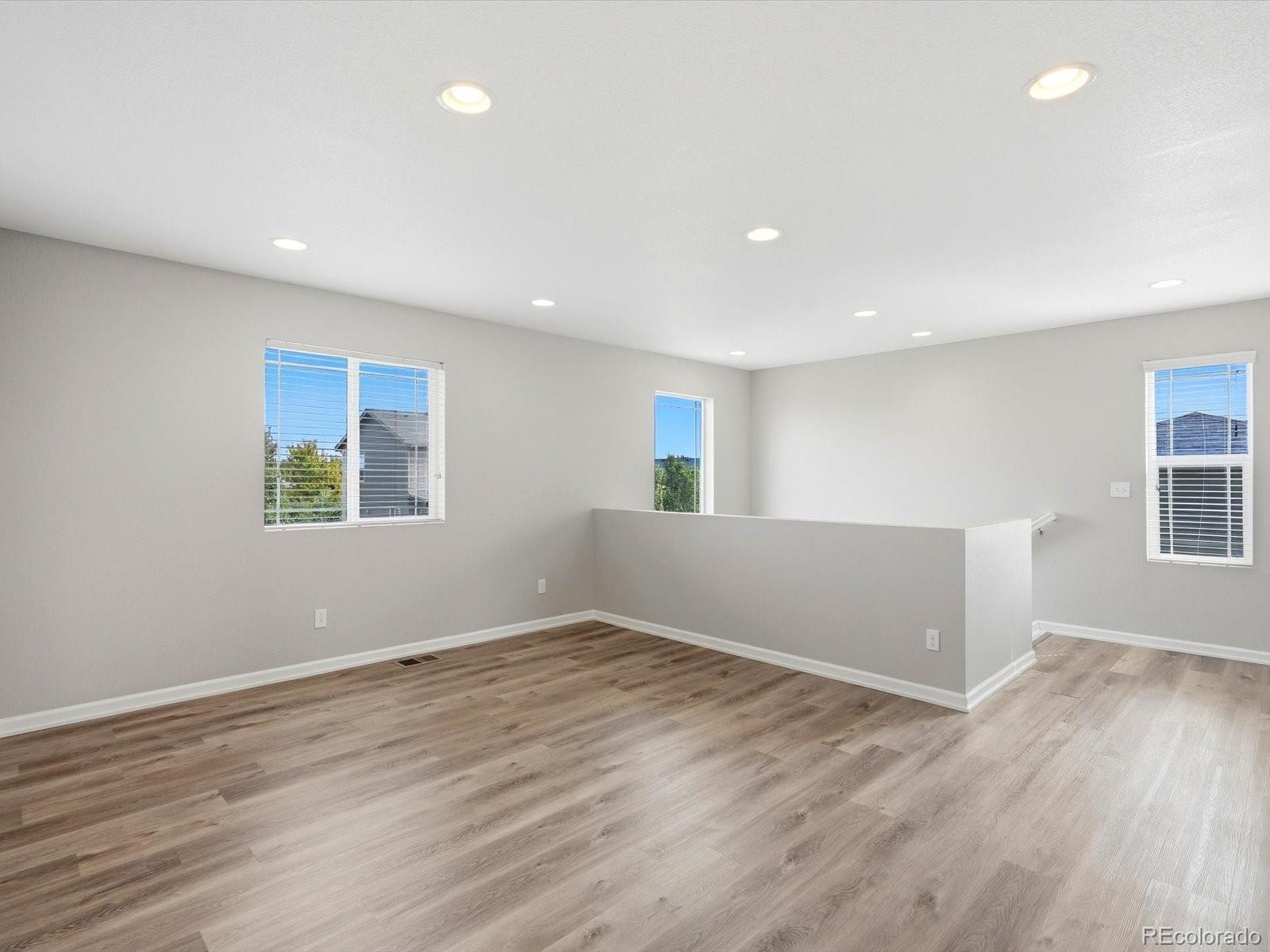 MLS Image #12 for 206 s kewaunee way,aurora, Colorado