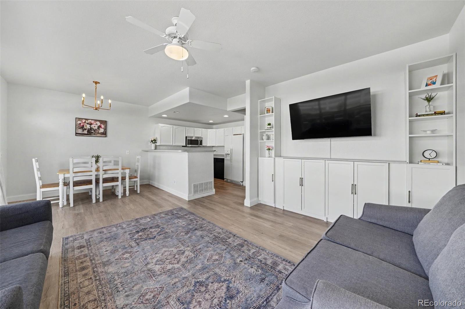 MLS Image #4 for 6424  range overlook heights,colorado springs, Colorado