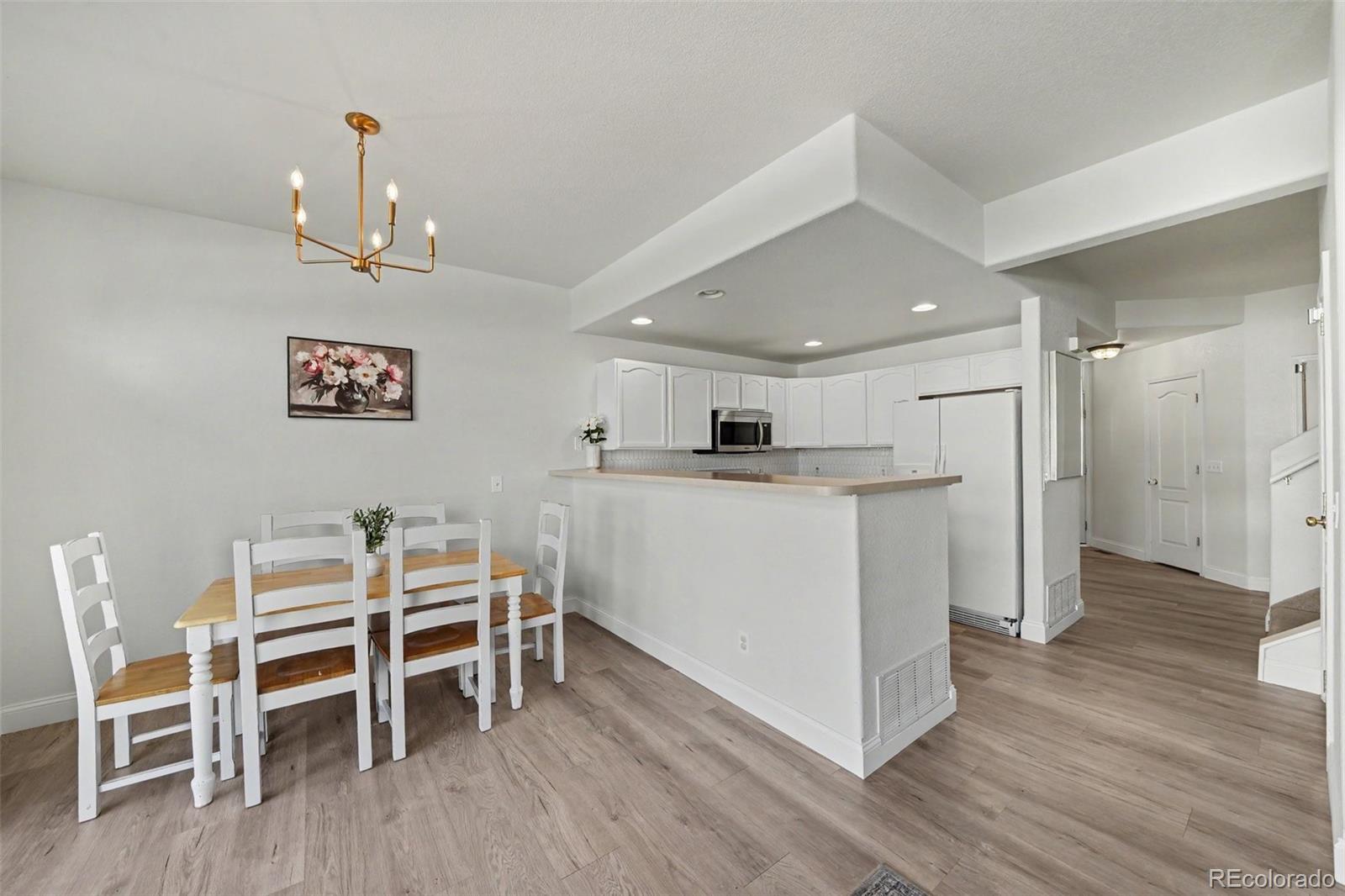 MLS Image #6 for 6424  range overlook heights,colorado springs, Colorado