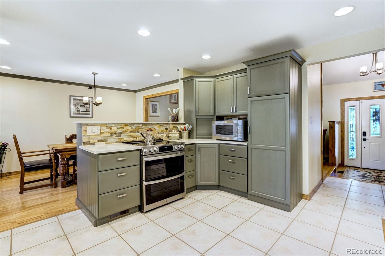 MLS Image #13 for 1132  war eagle court,colorado springs, Colorado