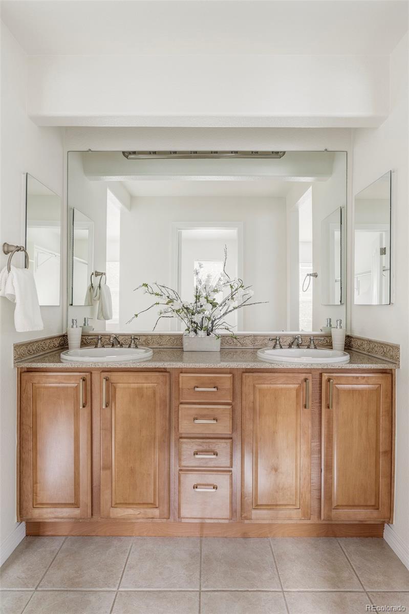 MLS Image #17 for 5549 w hoover drive,littleton, Colorado