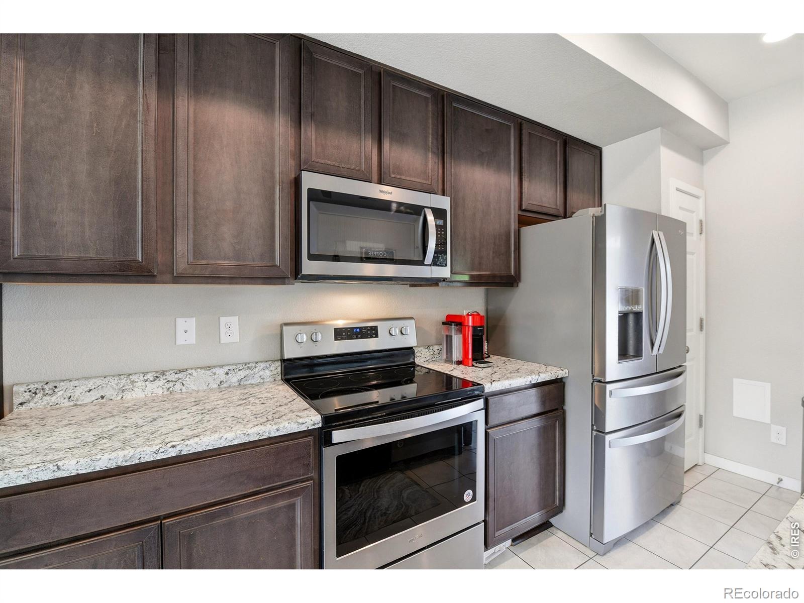 MLS Image #5 for 17975 e 54th avenue,denver, Colorado