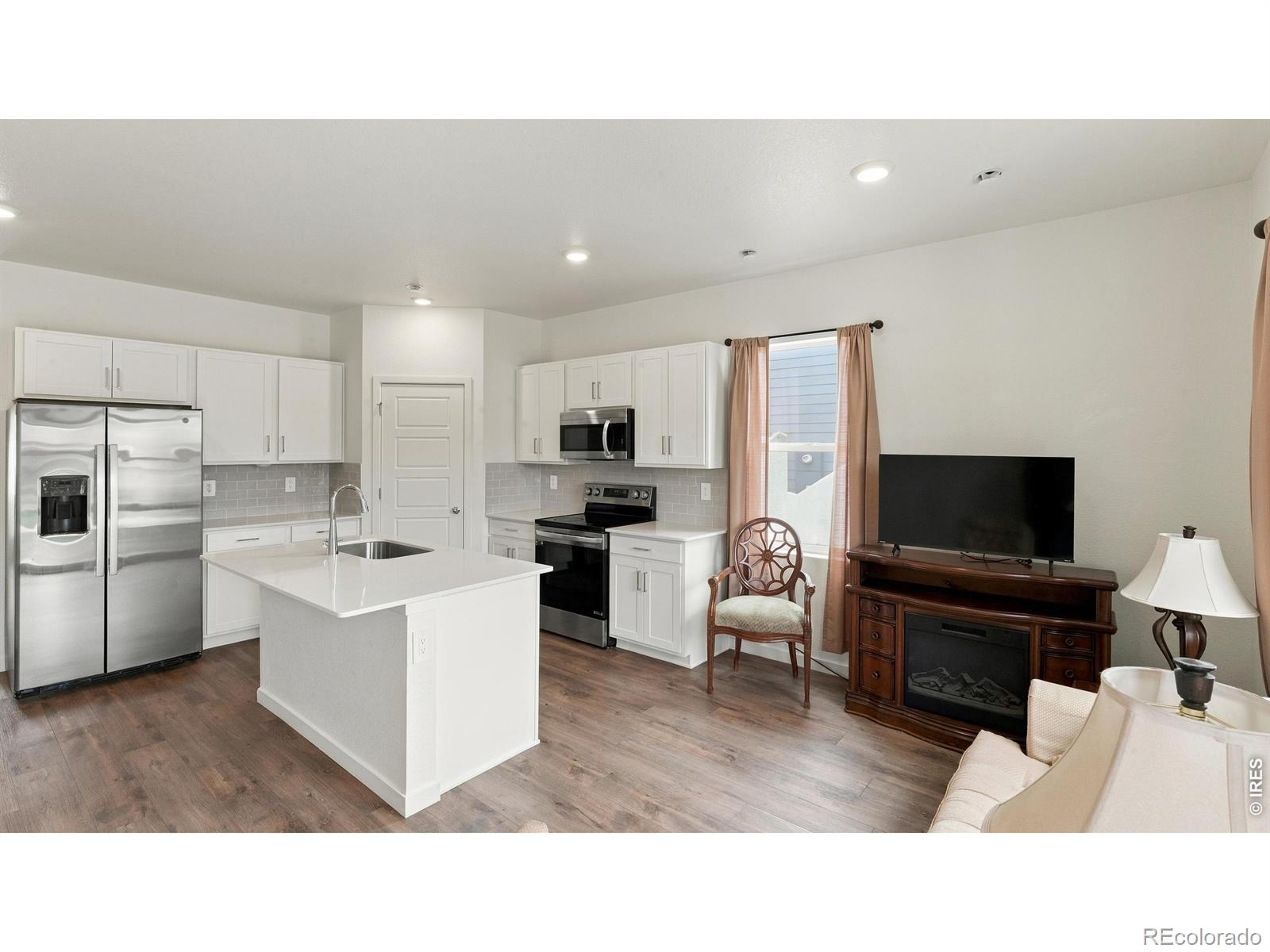 MLS Image #5 for 3605  kenai street,evans, Colorado