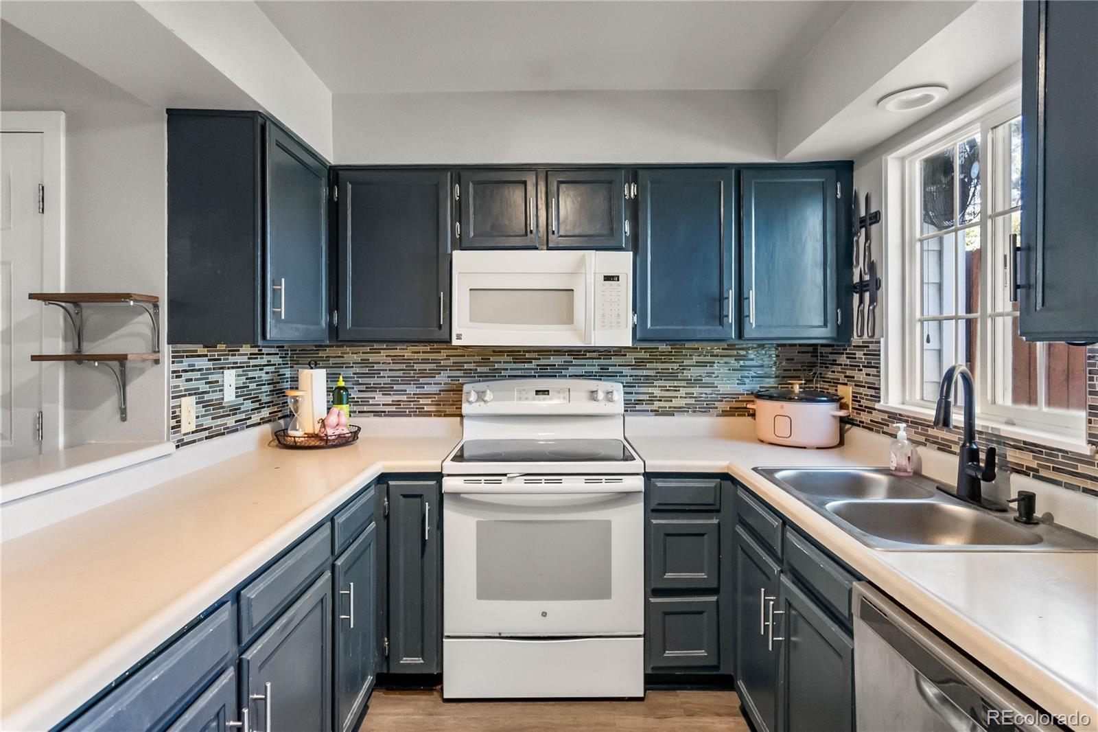 MLS Image #17 for 9661 w cornell place,lakewood, Colorado