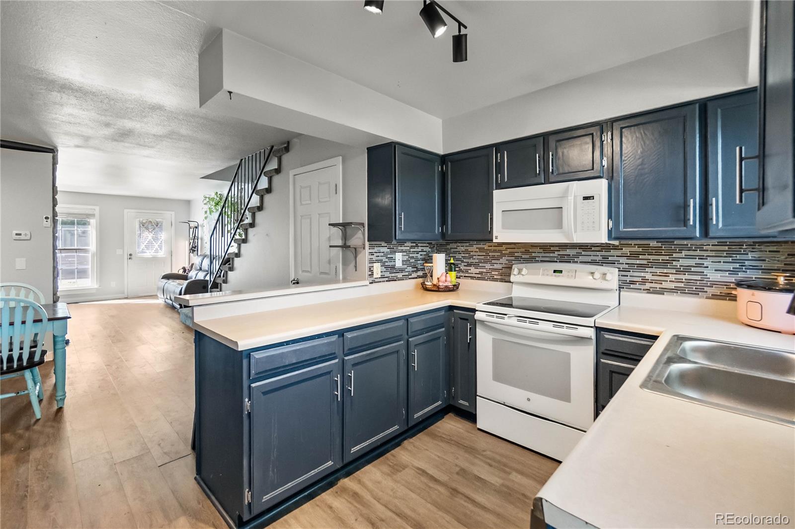 MLS Image #18 for 9661 w cornell place,lakewood, Colorado