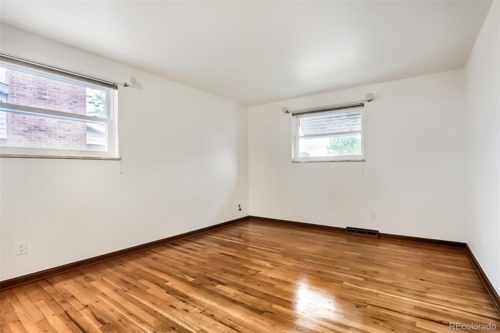 MLS Image #13 for 687 s oswego court,aurora, Colorado