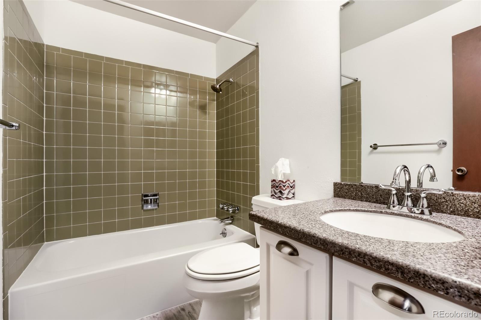 MLS Image #16 for 687 s oswego court,aurora, Colorado
