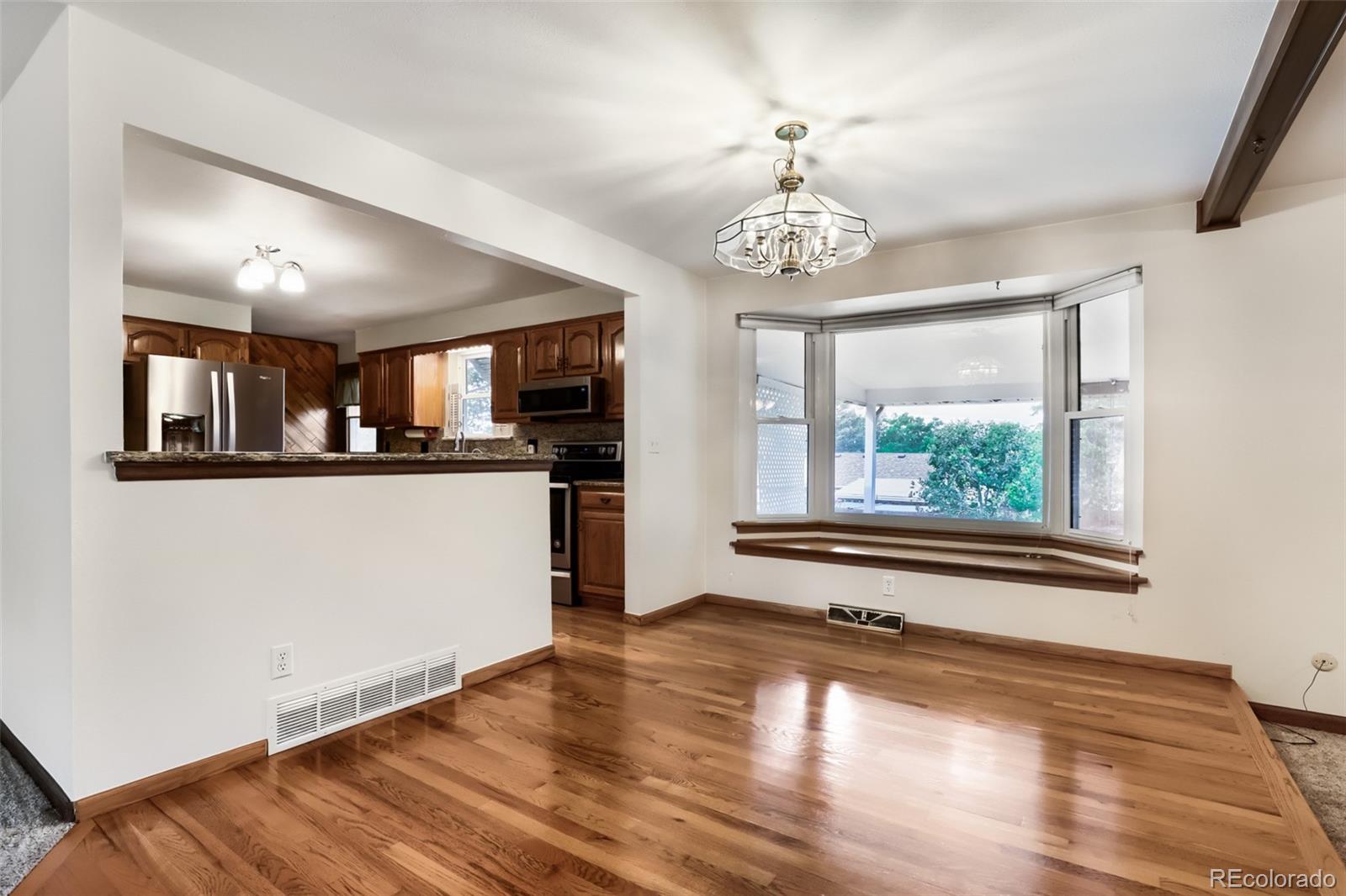 MLS Image #3 for 687 s oswego court,aurora, Colorado