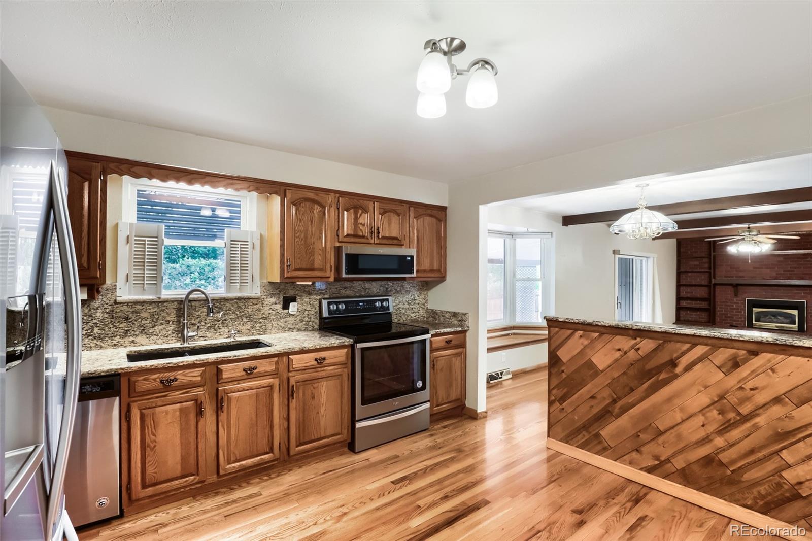 MLS Image #5 for 687 s oswego court,aurora, Colorado