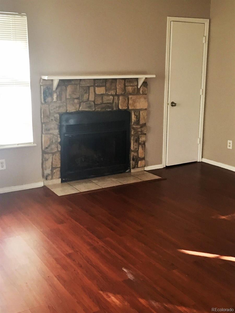 MLS Image #1 for 972 s dearborn way,aurora, Colorado