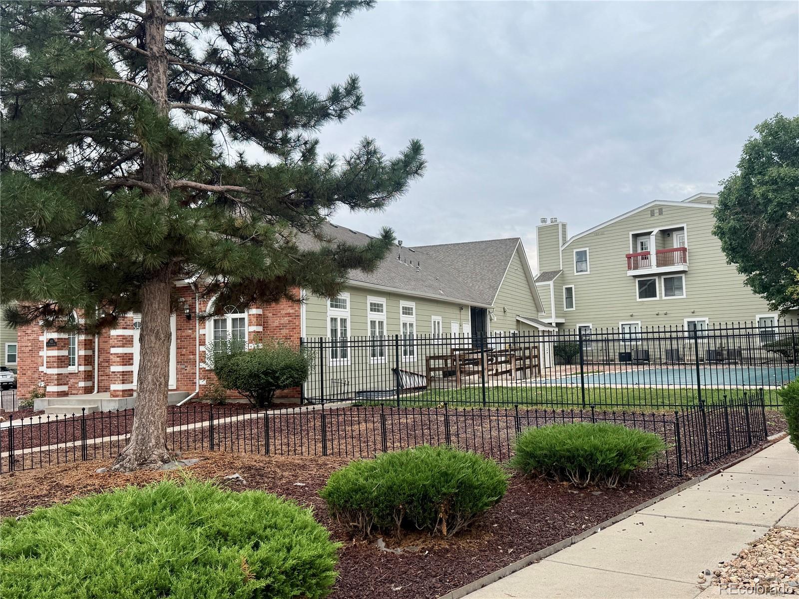 MLS Image #8 for 972 s dearborn way 5,aurora, Colorado
