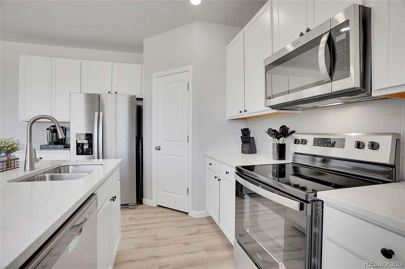 MLS Image #16 for 5901  sunrise place,mead, Colorado