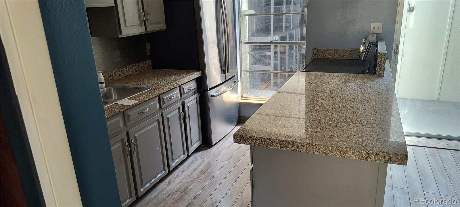 MLS Image #5 for 12061 e 3rd avenue,aurora, Colorado