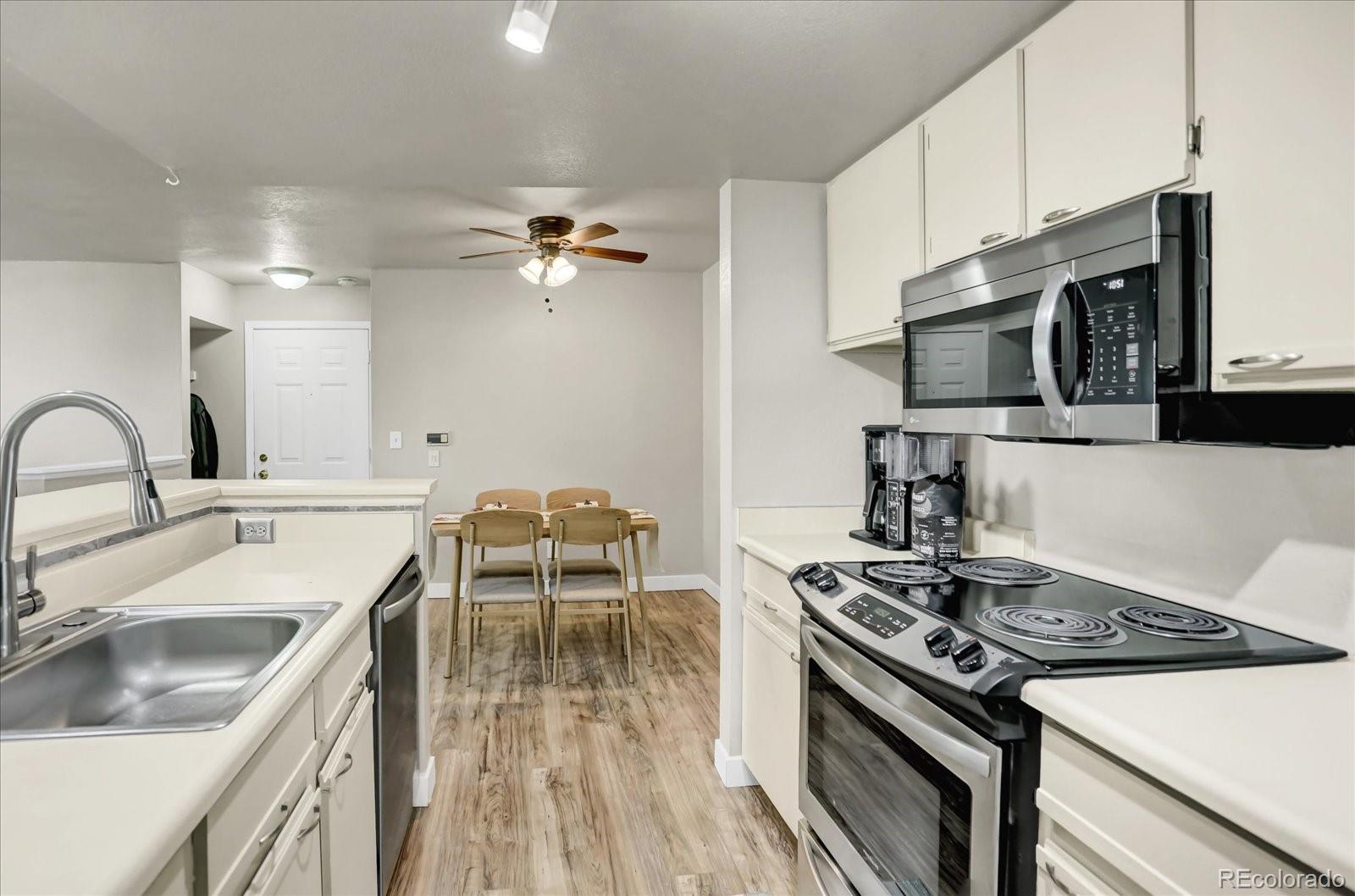 MLS Image #2 for 4760 s wadsworth boulevard e204,littleton, Colorado