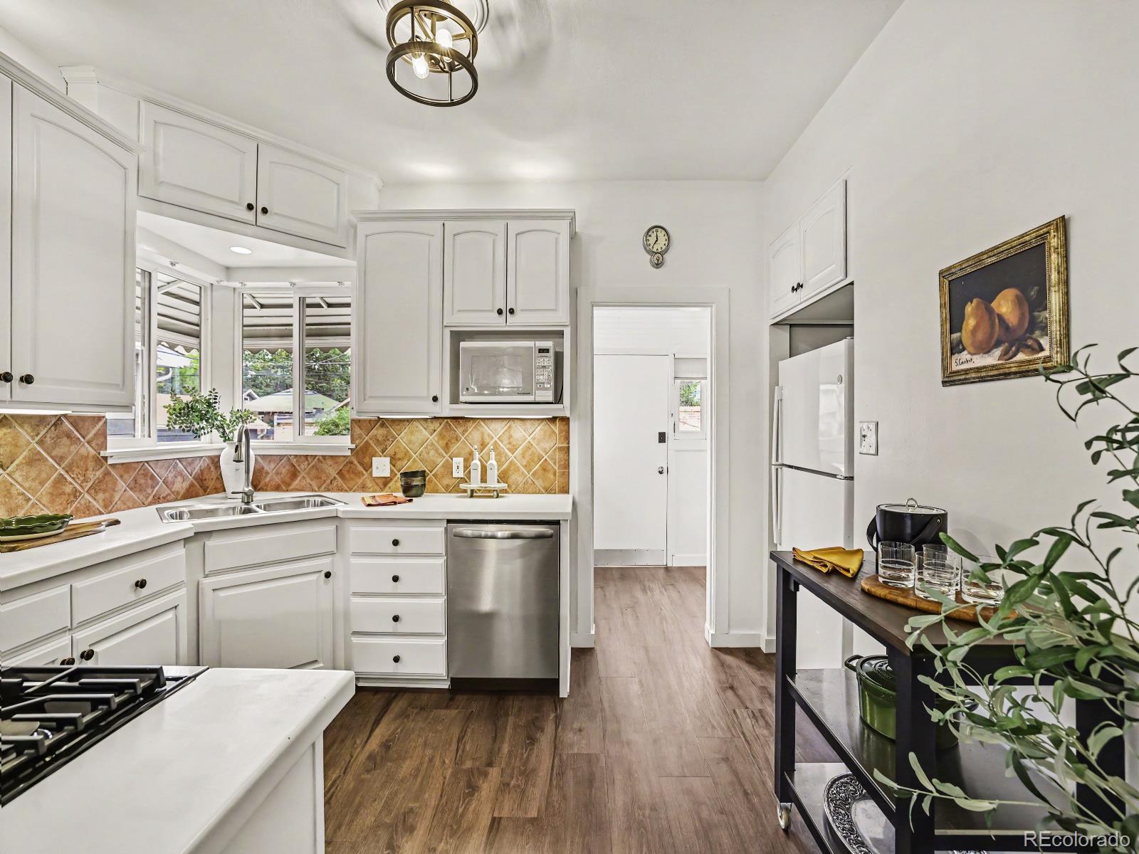 MLS Image #13 for 1853 s grant street,denver, Colorado