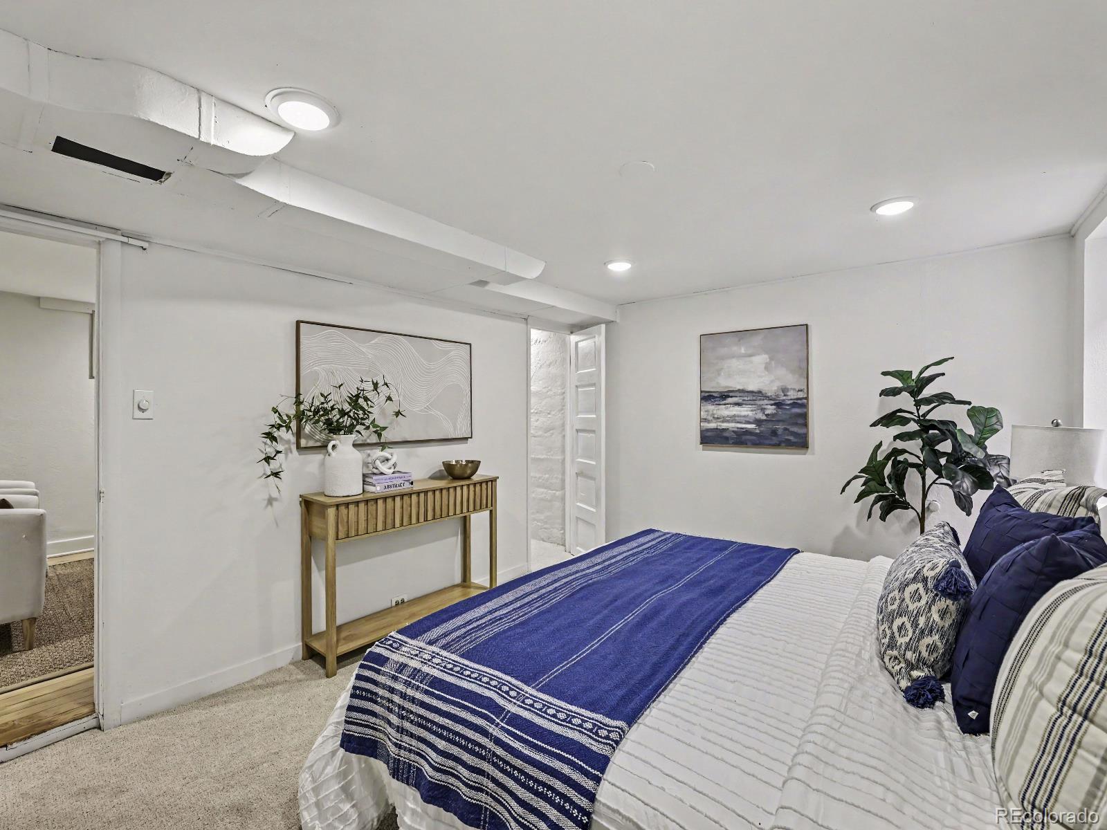 MLS Image #15 for 1853 s grant street,denver, Colorado