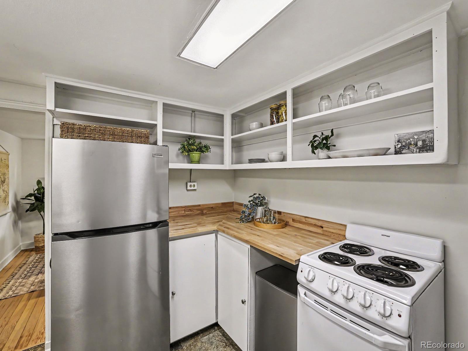 MLS Image #27 for 1853 s grant street,denver, Colorado