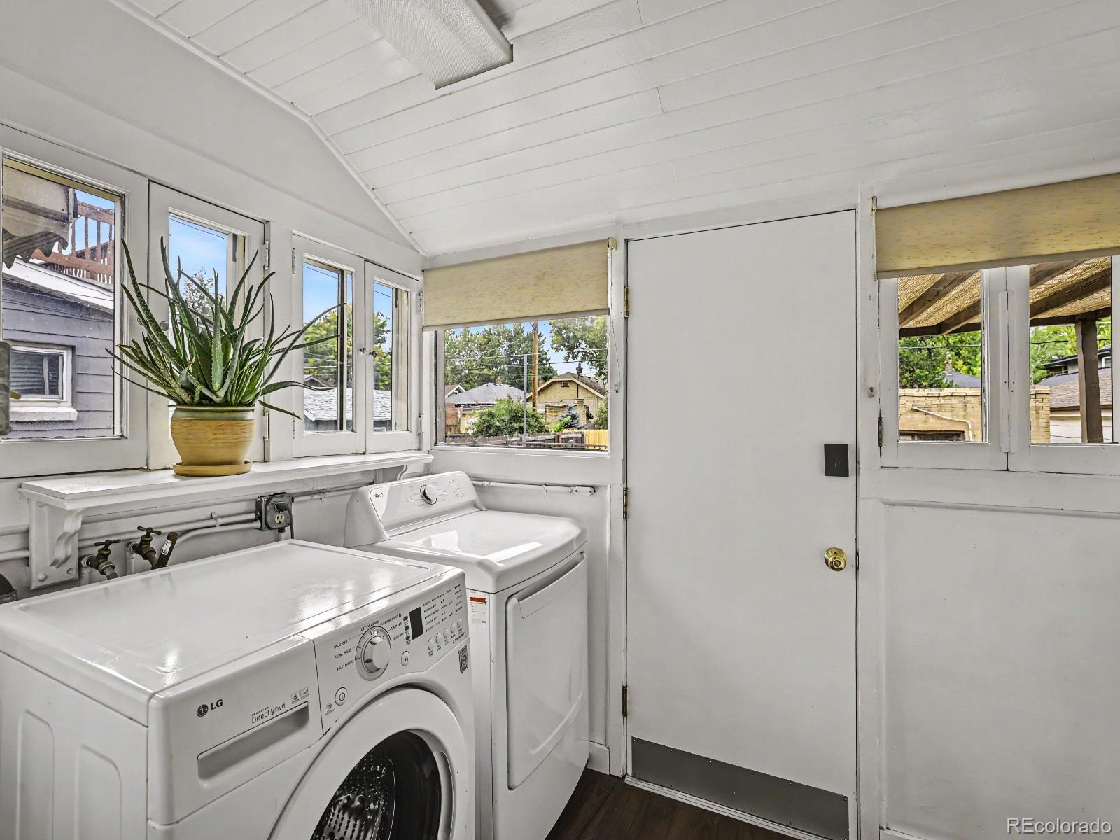 MLS Image #6 for 1853 s grant street,denver, Colorado