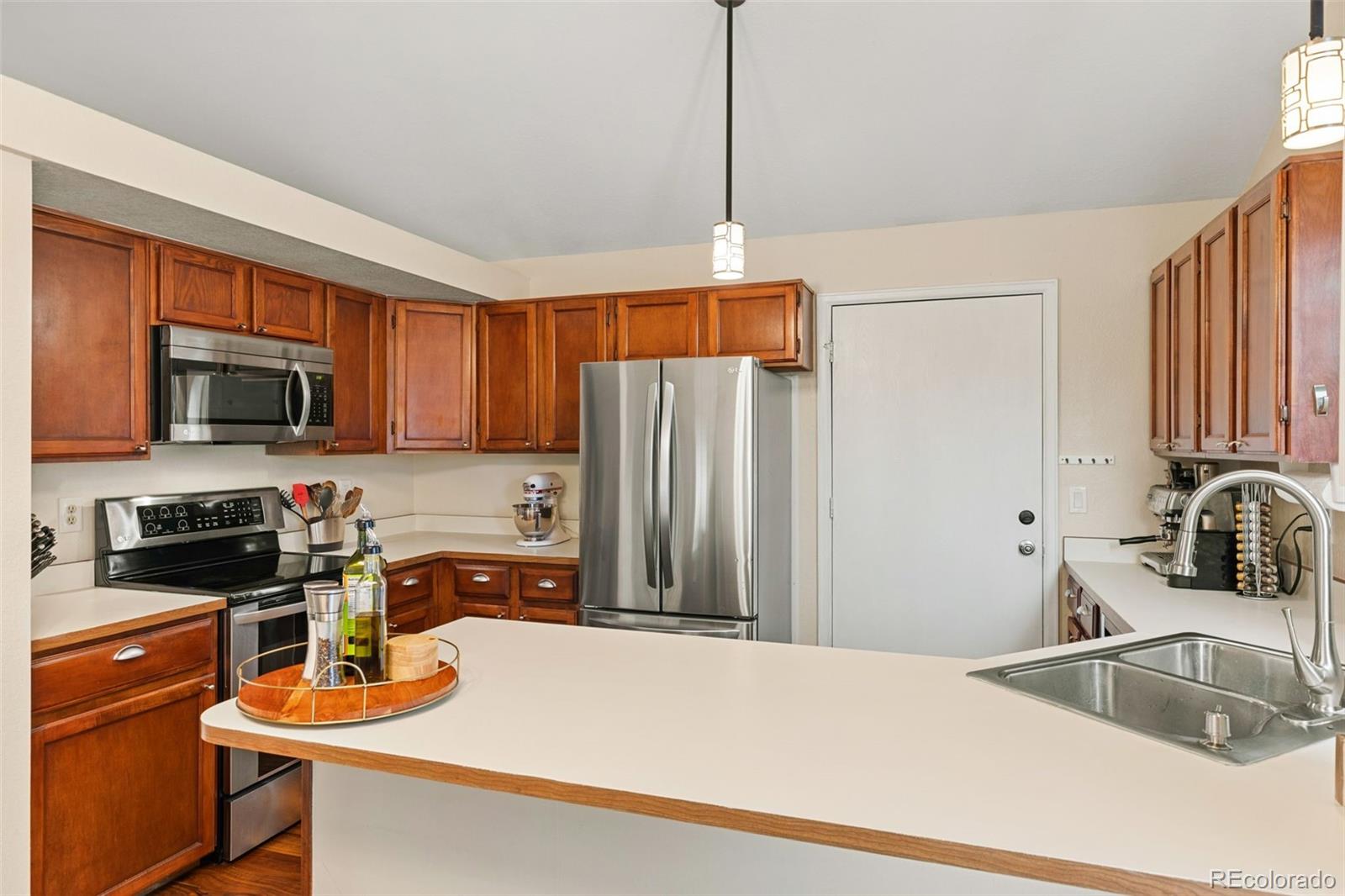 MLS Image #12 for 20490 e 45th avenue,denver, Colorado