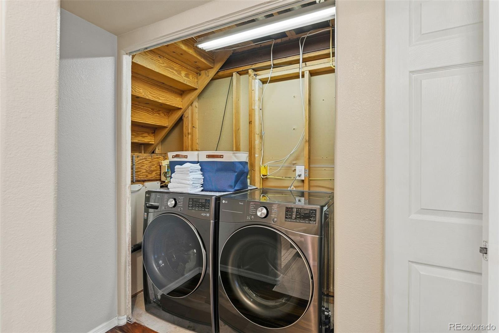 MLS Image #27 for 20490 e 45th avenue,denver, Colorado