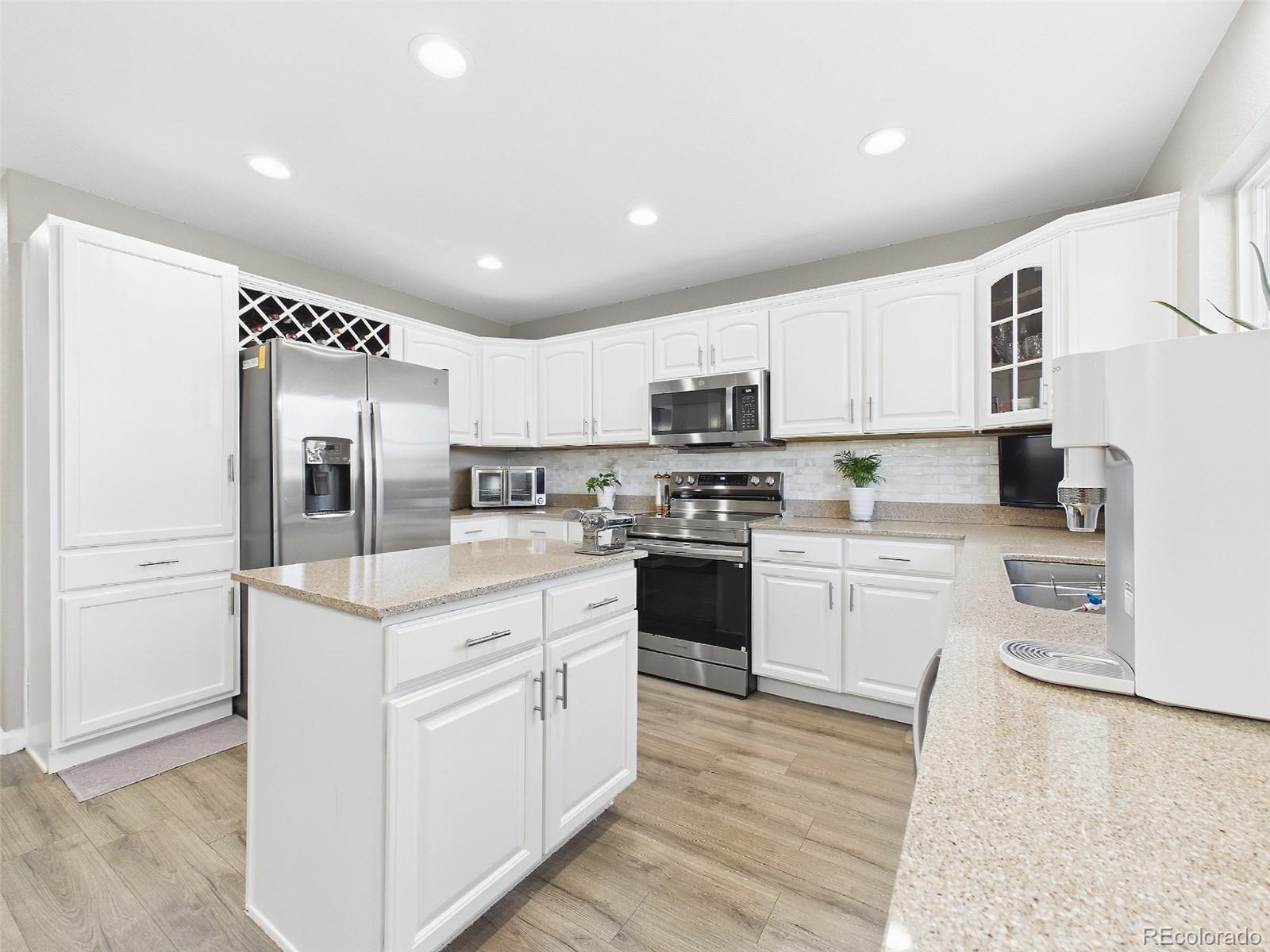 MLS Image #14 for 24339 e kansas circle,aurora, Colorado